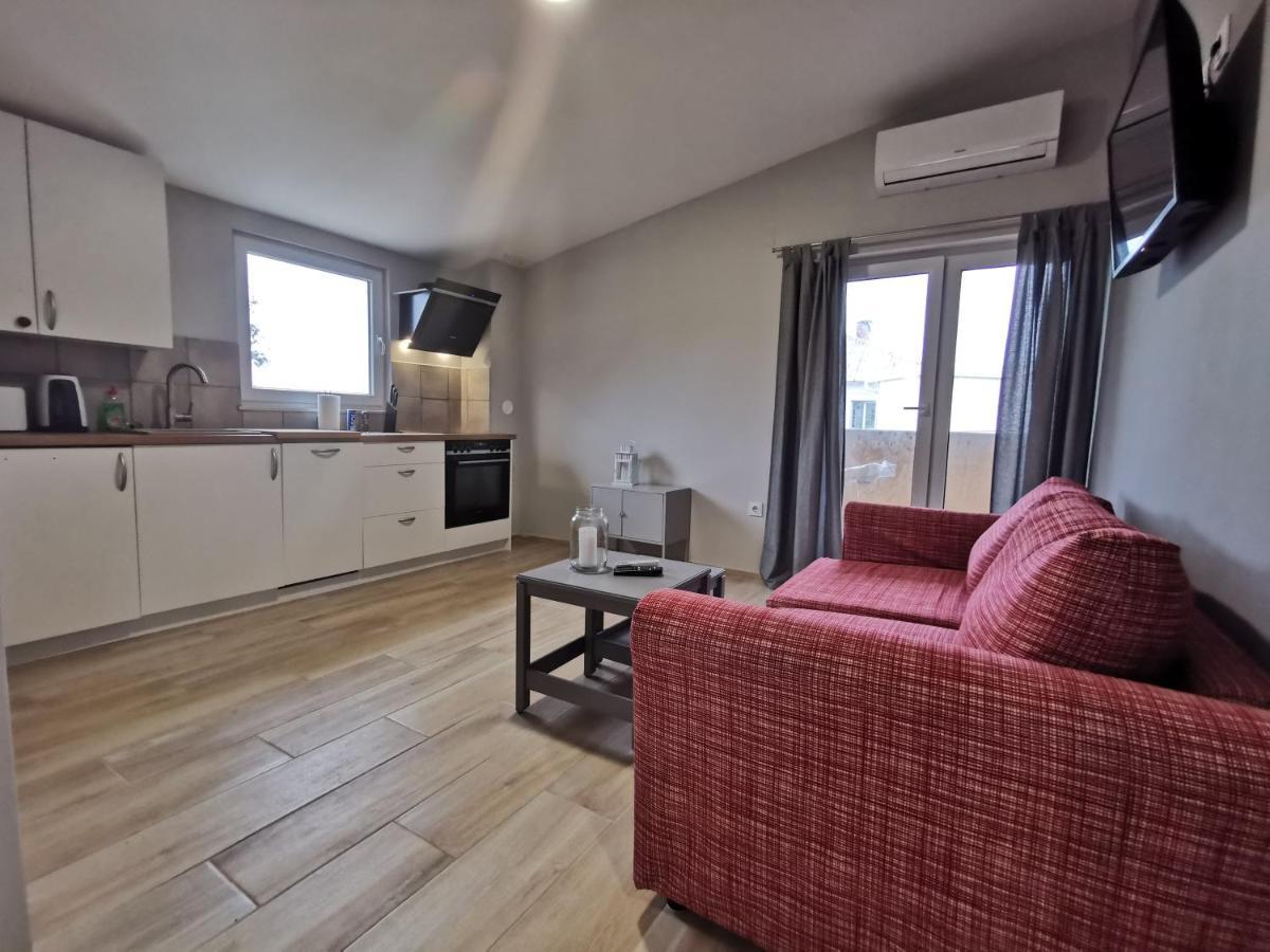 Apartment Novak Vir Eksteriør billede